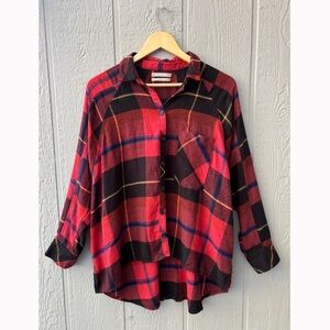 Urban Outfitters Oversized Flannel Top Womens XS Black Red Plaid Indie Grunge